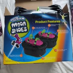 moon shoes