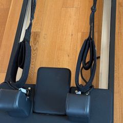 Pilates reformer machine