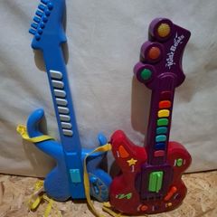 Kids Play Guitars