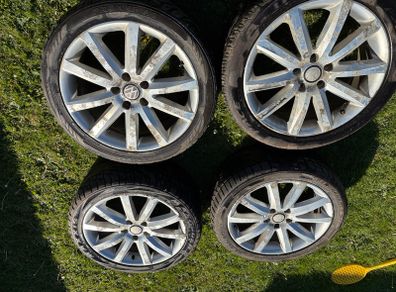 Volkswagen 20'' Alloy Wheels & Toyo Tyres