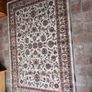 This is a Tabriz brand rug, specifically the Bergama design in ivory. 330x220 cm Image 7