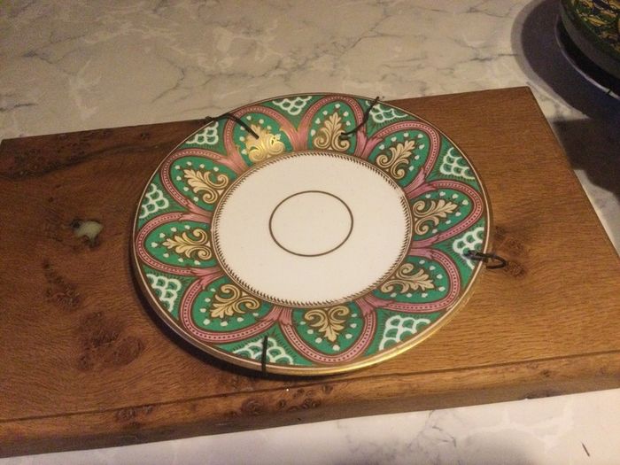 plates