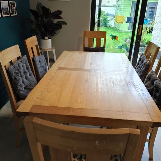 Oak kitchen table - extendable