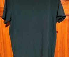 Large Dunnes t-shirt