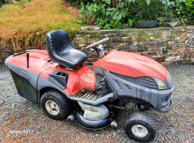 Castlegarden ride on mower