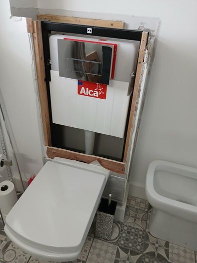 toilet concealed cistern
