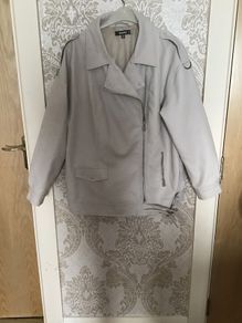 Oversized Cream leather jacket Size 10