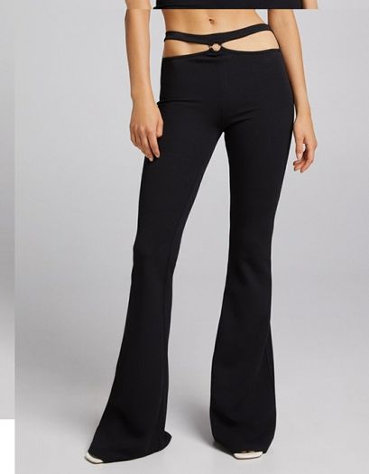 Brand new Flare cut out trousers , BERSHKA, SOZE S