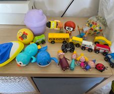 Huge Toddler / Kids Toy & Room Decor Bundle
