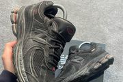 New balances 2002r