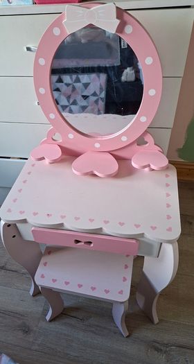 Toy Vanity table and stool
