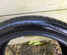 255 35 R19 Pirelli Run Flat