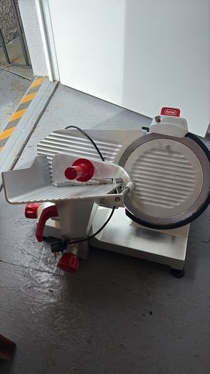 meat slicer