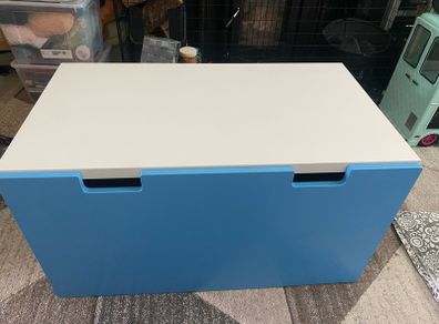 Free ikea blanket toy box