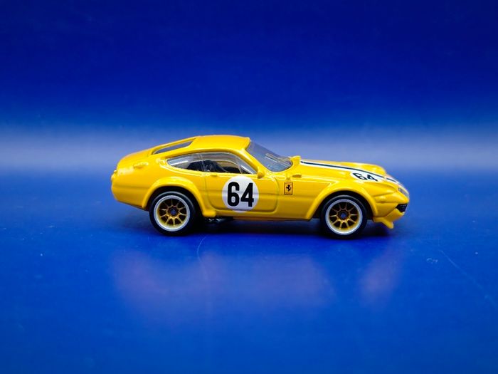 Hot Wheels Ferrari 365 GTB4 C with custom wheels.