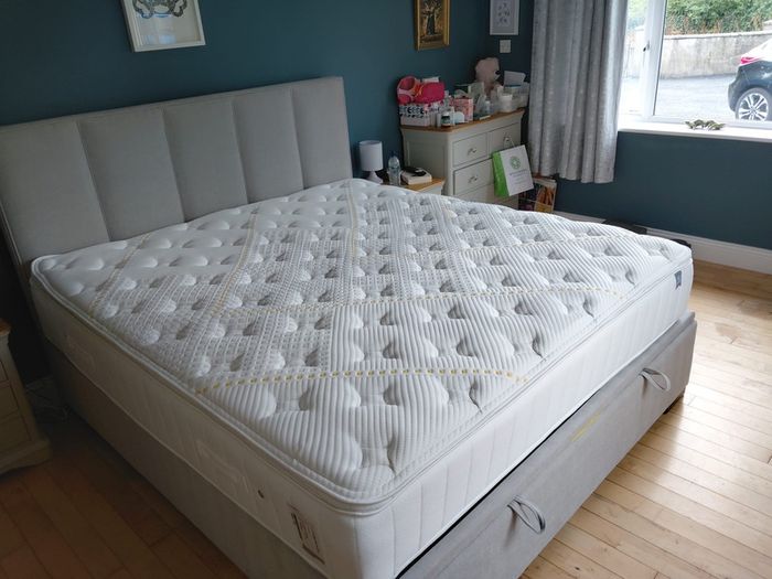 Super king storage bed and mattress