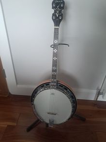 Banjo 4 string Tennessee & case