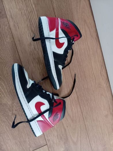Nike Air Jordan 1