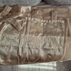 Silk curtain