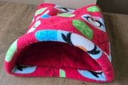 Large Guinea pig tunnel wired - red penguins