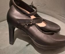 Black Leather Clarks Heels