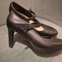 Black Leather Clarks Heels