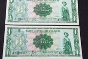 Banco Central Del Paraguay : (2) 1952 1 Guarani Banknotes in Consecutive Numbers