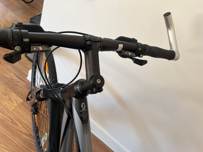 Hybrid Bike