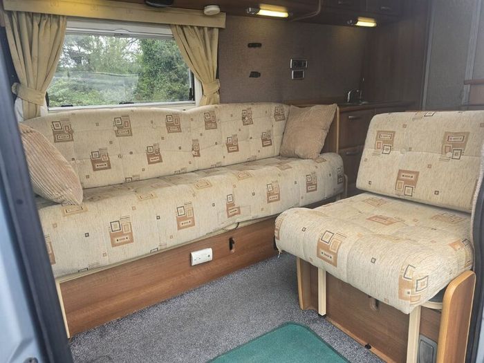 Camper