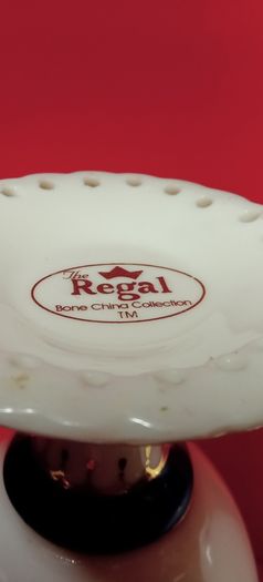 2 Matching Vases   /  The Regal Bone China collection TM