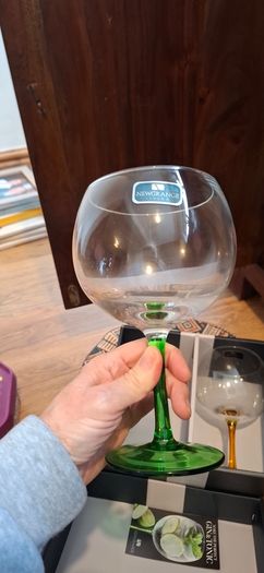 gin glasses
