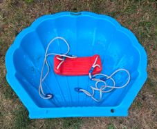 free Sand or Water pit and swig chair