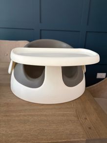 Mamas and Papas baby snug seat
