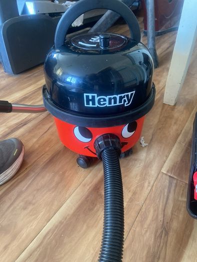 Henry hoover