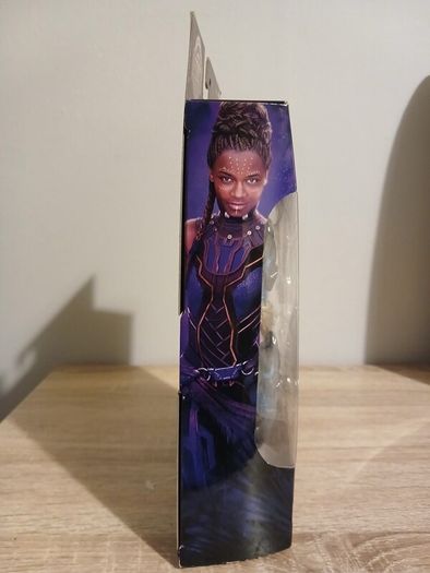 Marvel Legends Shuri