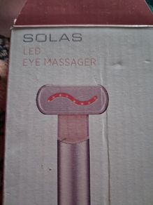 LED eye massager