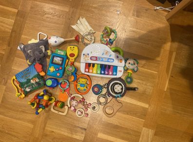 Bundle of toddler toys