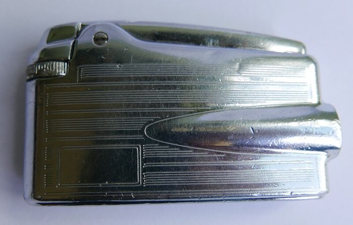Vintage RONSON Varaflame Deco Lighter