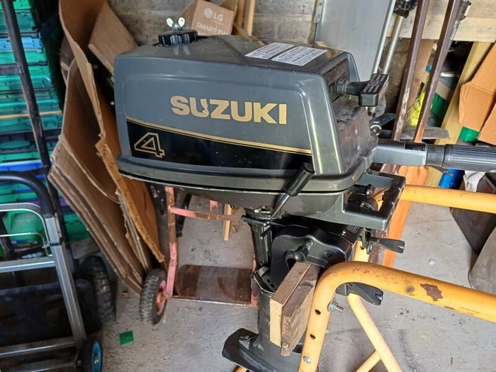 Suzuki 4hp 2 stroke SS Outboard