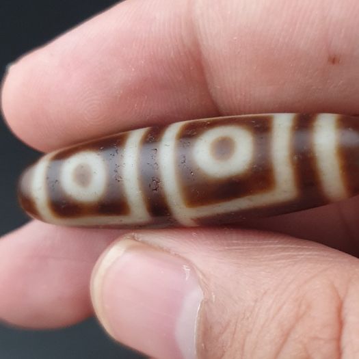 Anitque Himalayan 4 Eyes Tibetan Agate Bead Amulet