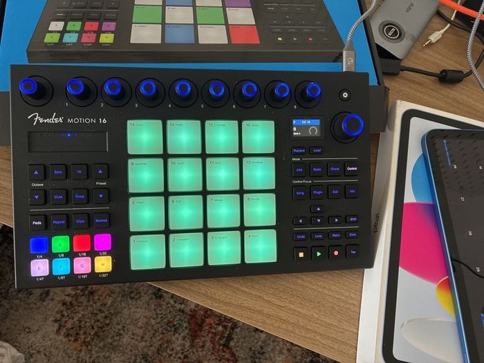 Fender Motion 16 Midi Controller