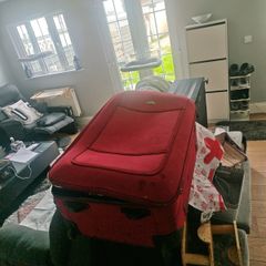 2 luggage bags