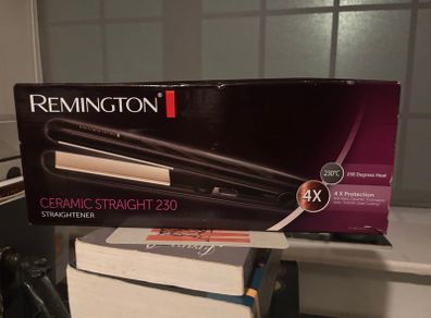 Remmington Ceramic Straight 230 Hair Straightener