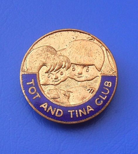 TOT AND TINA CLUB (children's magazine club) - membership badge (c.1965)
