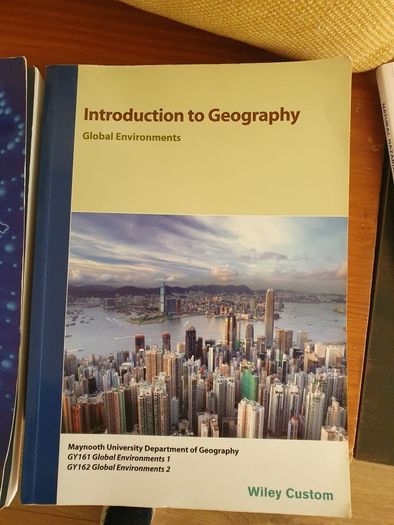 College/Uni Books: Physical Geography