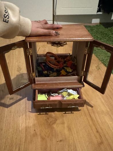 Old music box