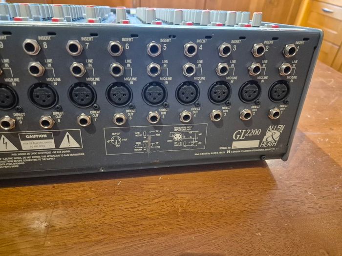 Allen & Heath GL2200 24-Channel Mixer in Flight Case