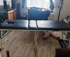 massage table