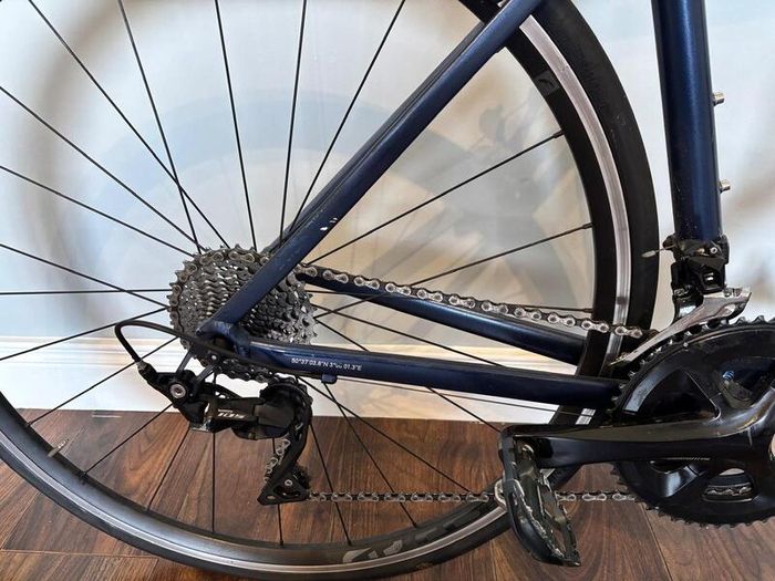 Van Rysel EDR Road AF Women's race bike