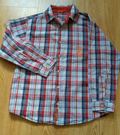 SALE E4  "Dunnes" Shirt. Age 7-8